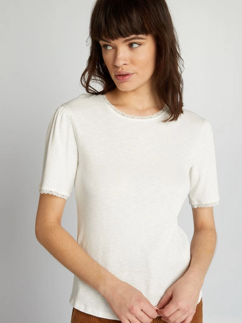 T shirt côtelé avec finition dentelle   blanc
