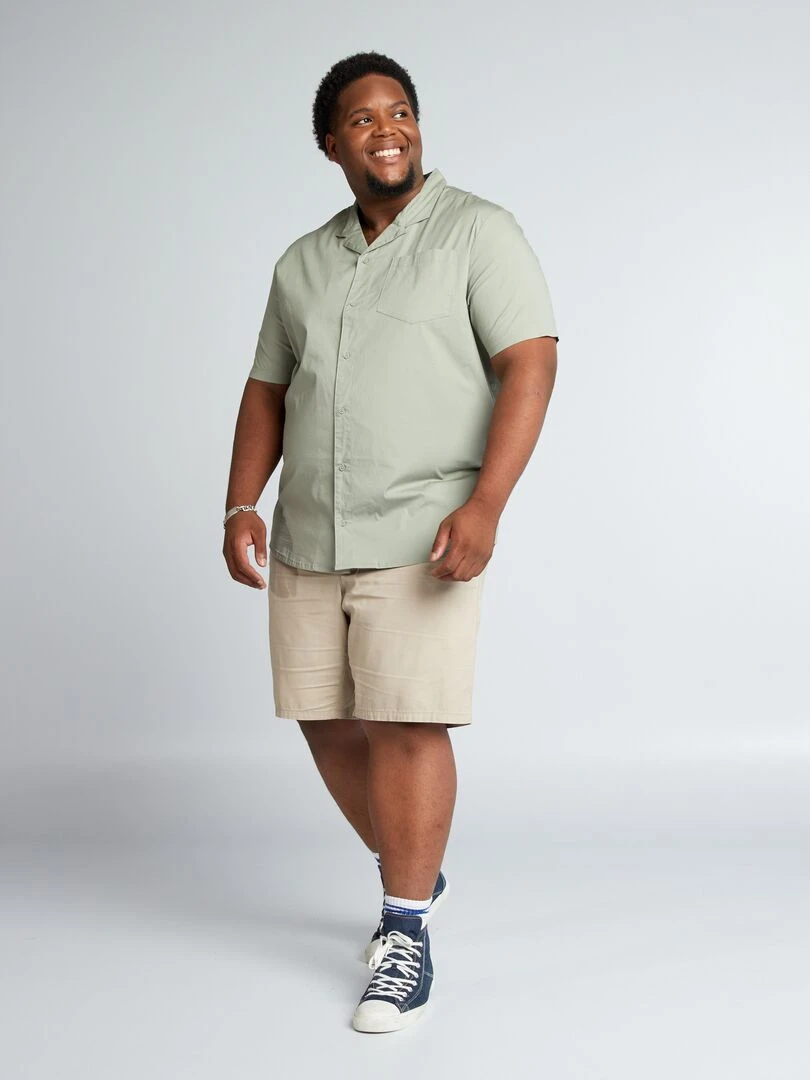 Chemise droite avec poche poitrine Vert
