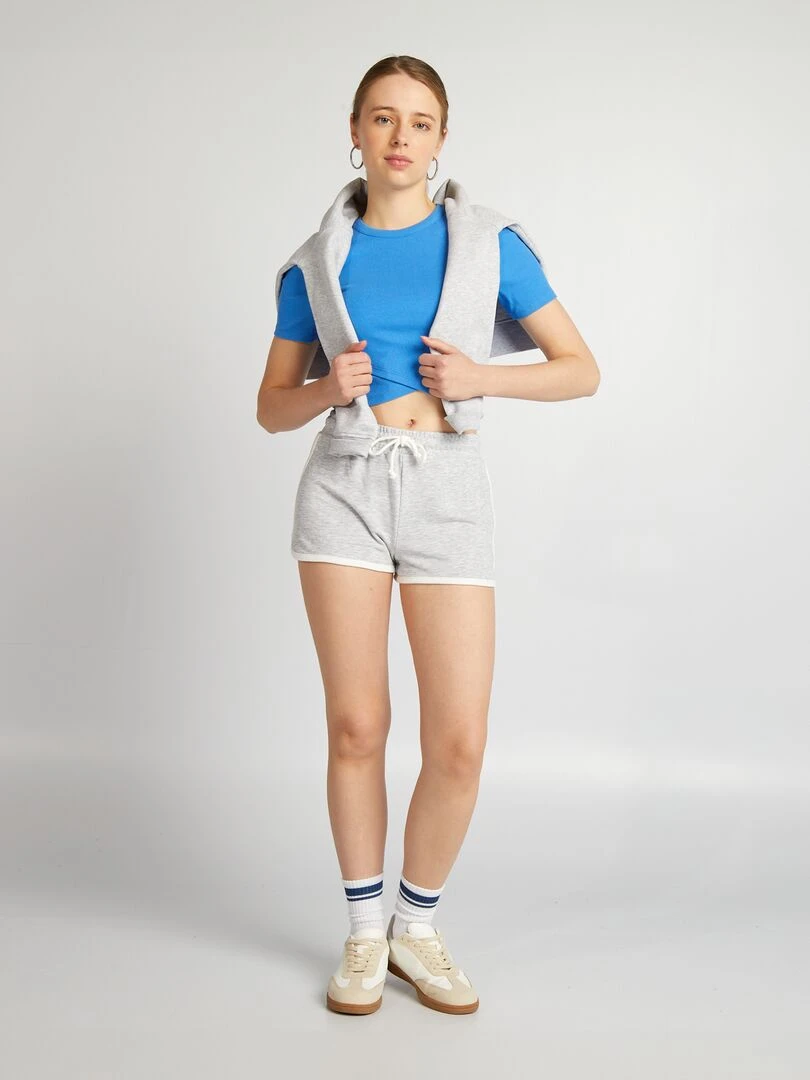 Short court sportswear Gris