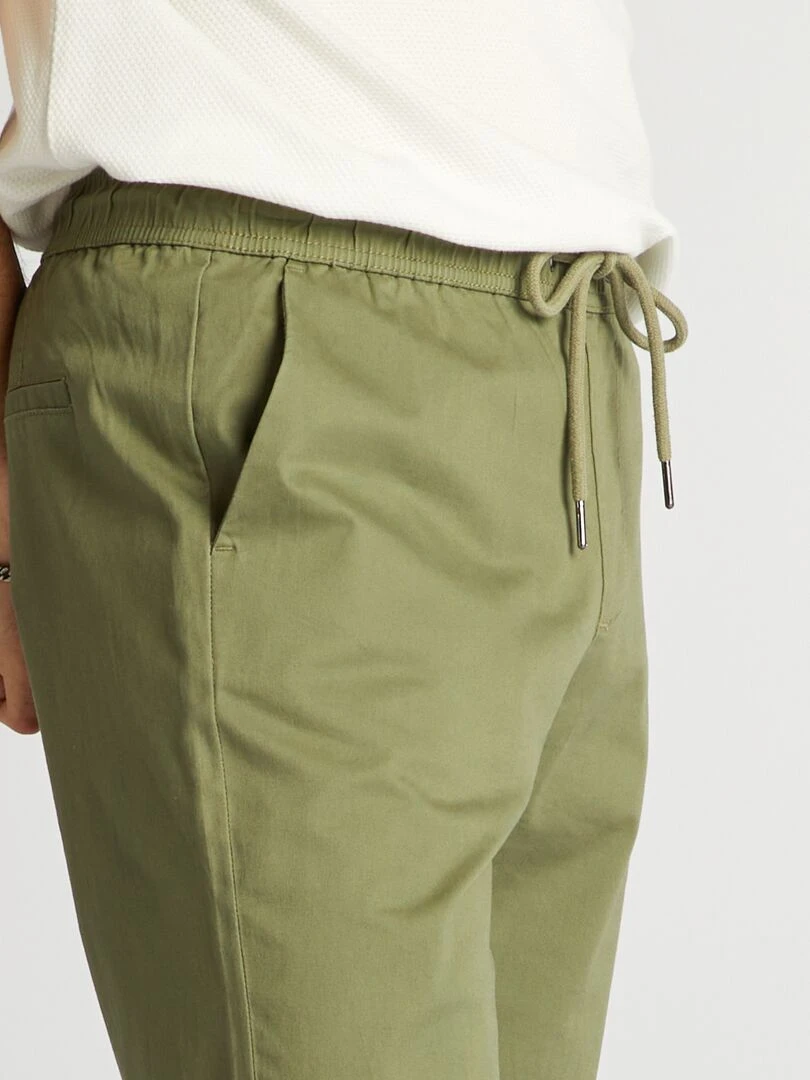 Pantalon chino à ceinture élastiquée   Vert