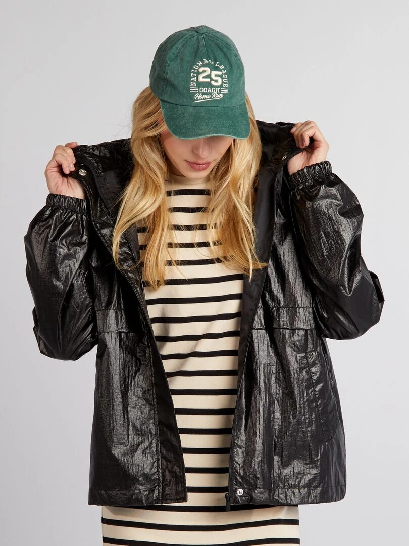 Blouson court à capuche noir