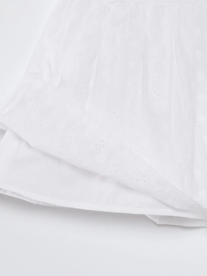 Robe avec broderies anglaises   blanc