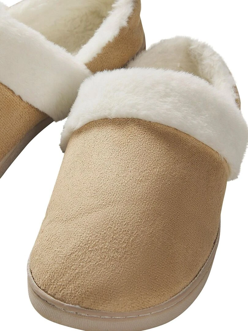 Chaussons fermés petit talon Camel   Beige