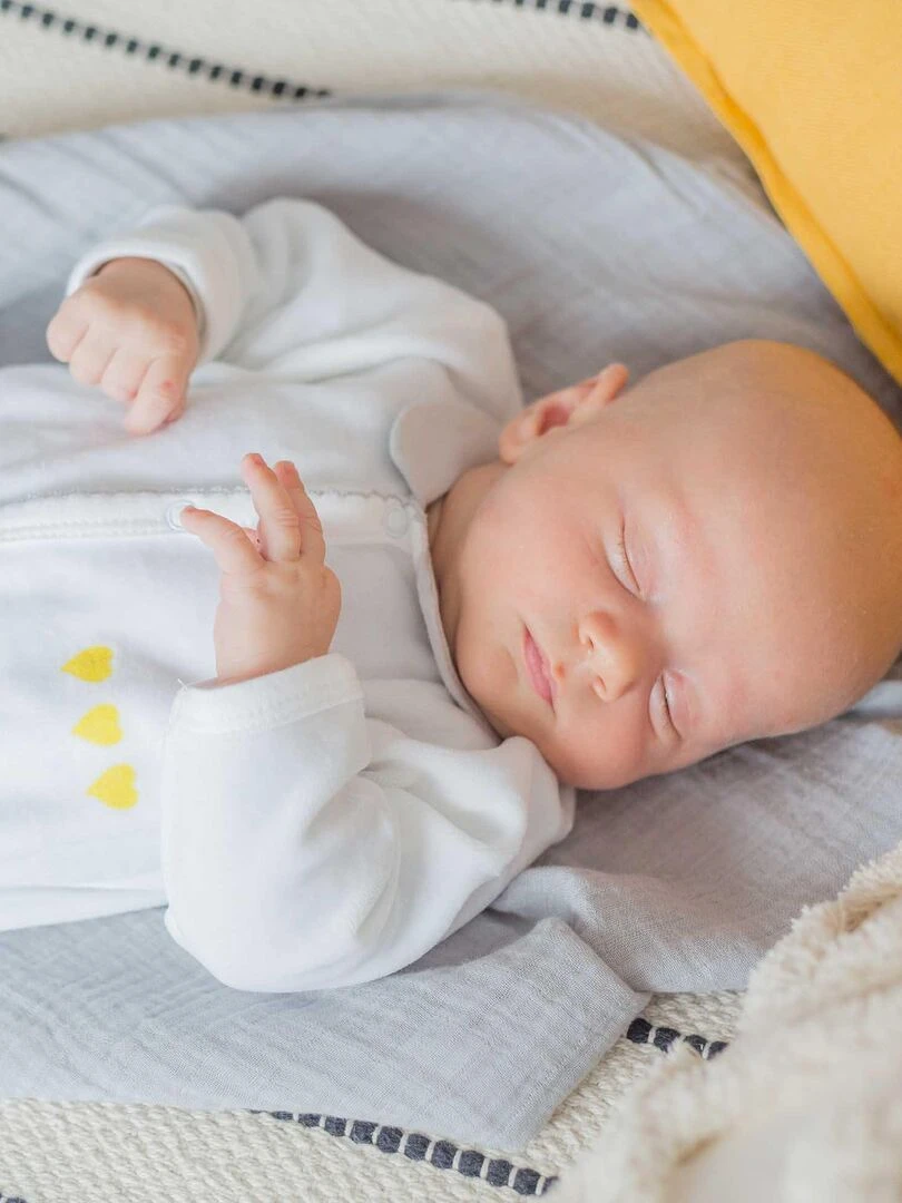 Pyjama naissance motif 3 petits coeurs Blanc