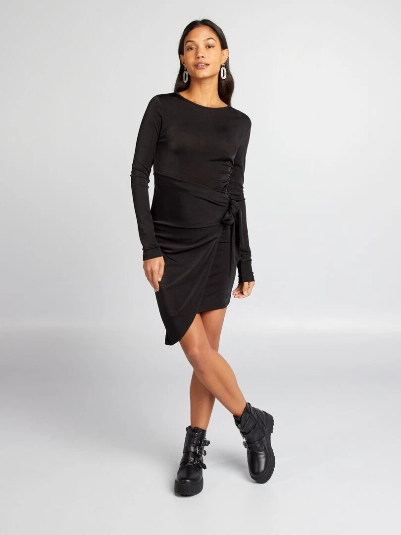 Robe courte effet drapé noir