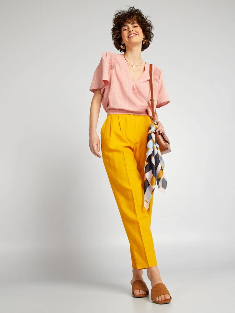 Blouse courte à col V Rose