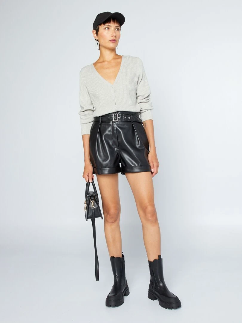 Short en simili noir