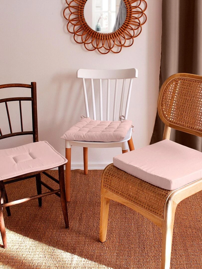 Galette de chaise piquée 16 points en coton et nouettes Vieux rose