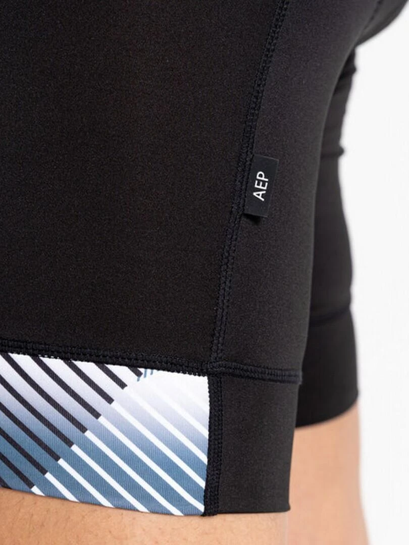 Dare 2B   Short PROMPT   Noir