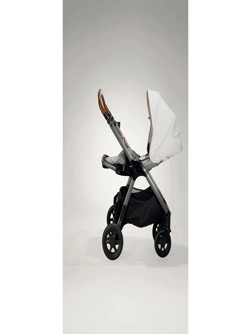 Poussette Finiti (adaptateurs et habillage de pluie inclus) couleur Oyster Gris