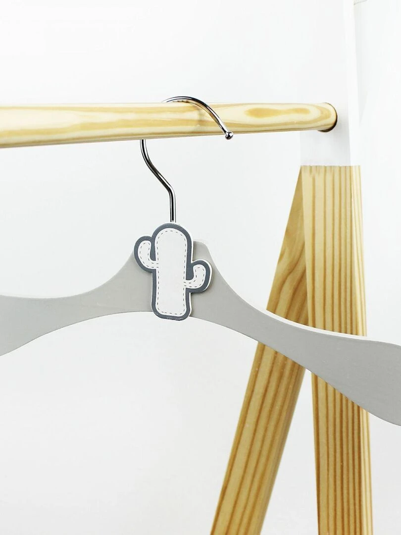 Lot de 30 cintres en bois pour bébé  enfant avec crochet pivotant   Monsieur Bébé   Gris Blanc