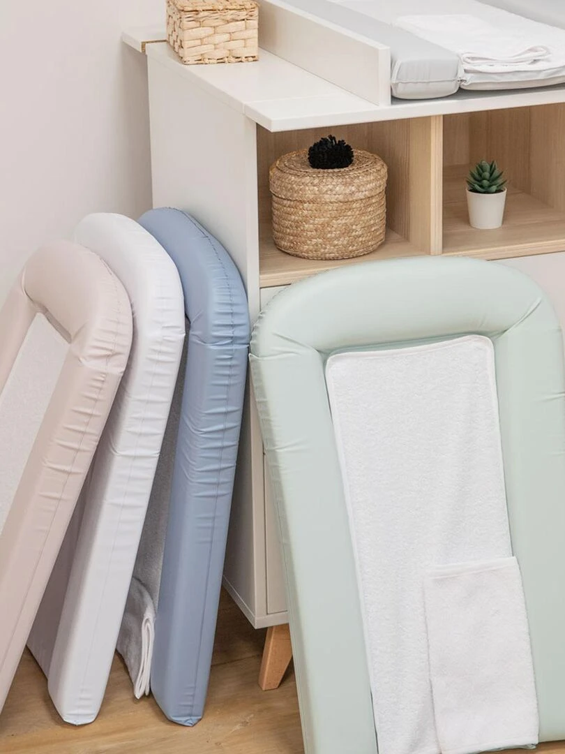 Matelas à langer avec 2 éponges amovibles Vert olive