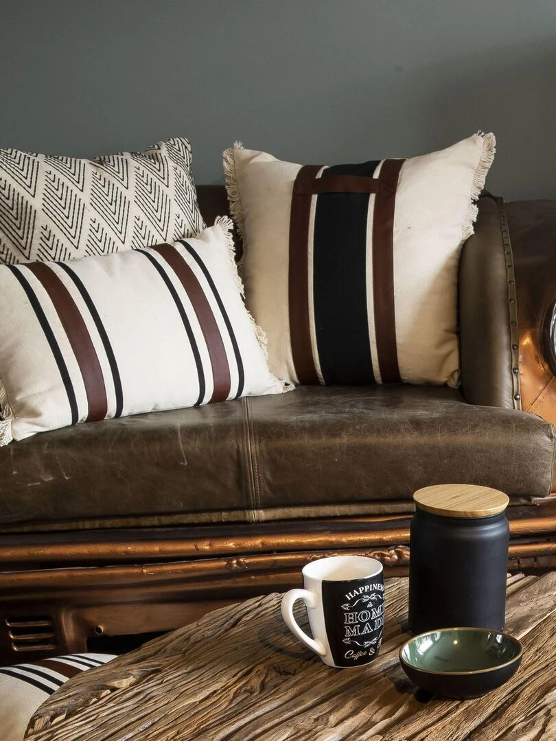 Coussin en coton RAOUL brodé 'Deko&co'   Beige/Noir