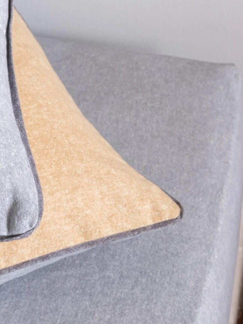 Future Home Drap housse en flanelle coton 57 fils uni Gris