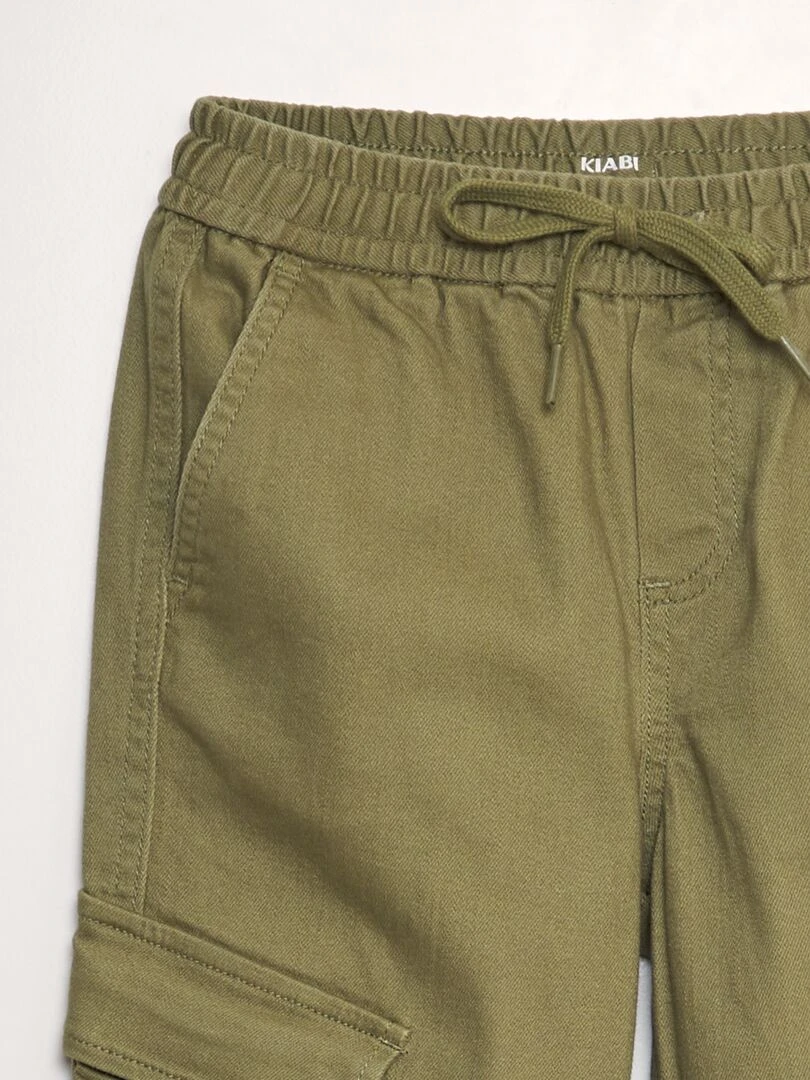 Pantalon avec poches sur les côtés   vert