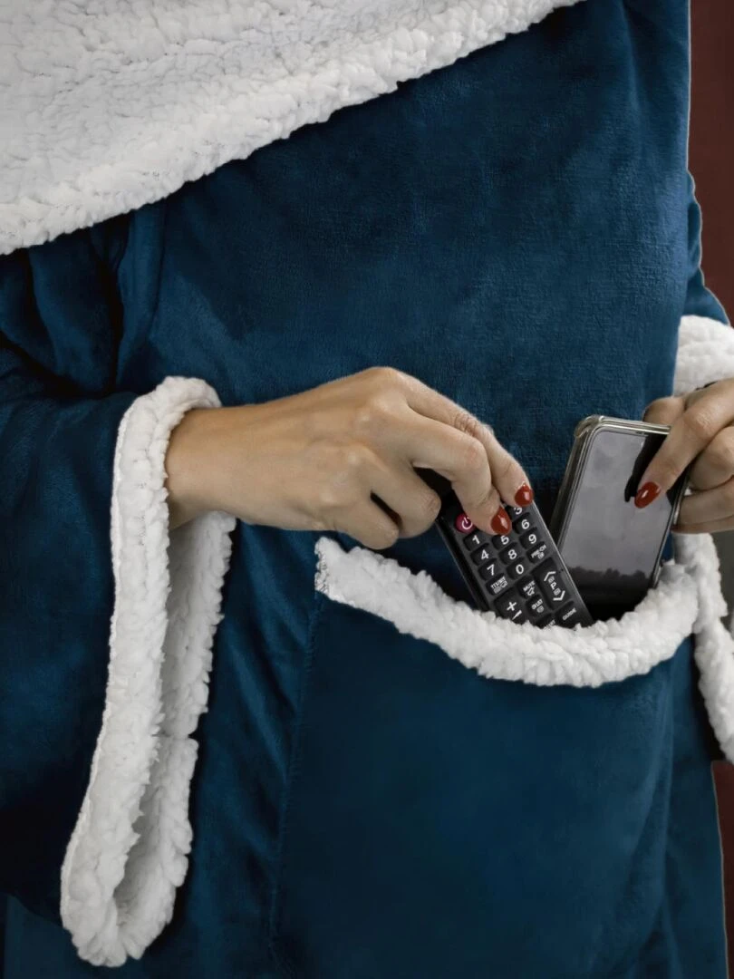 Couverture polaire  plaid intégral avec manches et poche   Sherpa et flanelle   Vivezen   Bleu