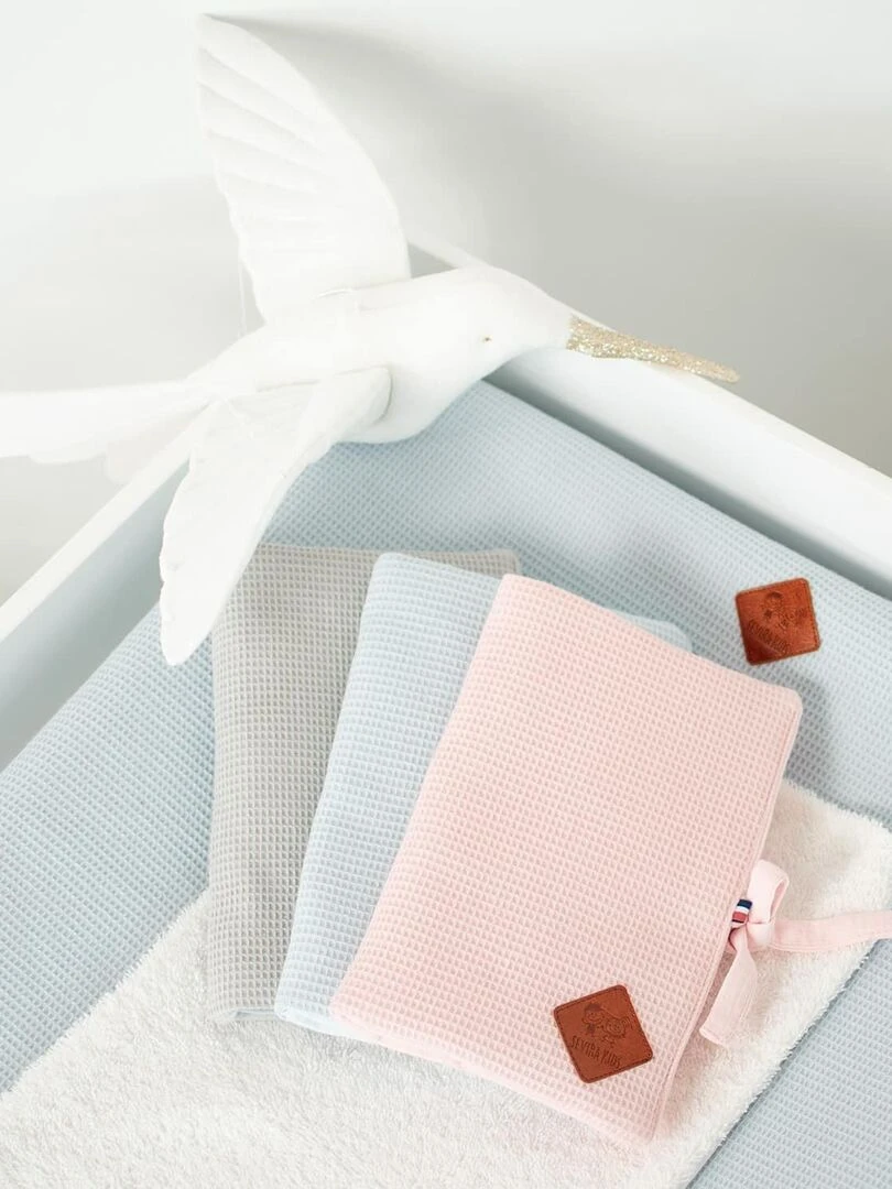 Protège carnet de santé en Nid d'abeille   Rose