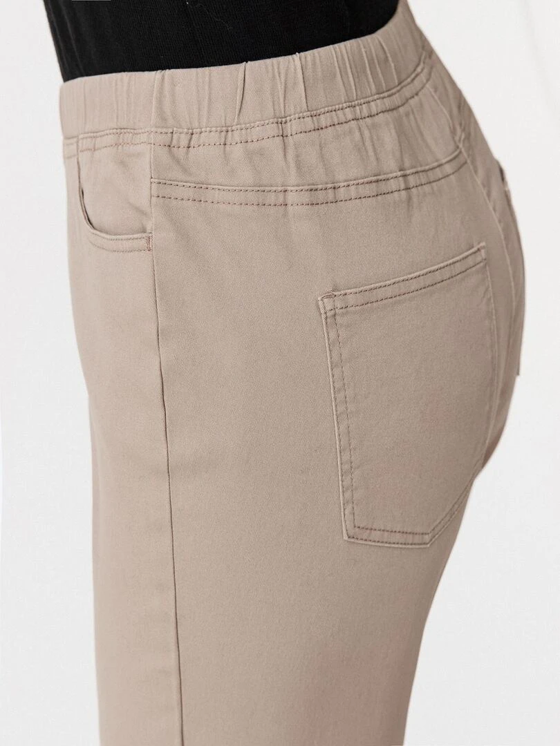 Pantacourt gabardine extensible   Damart   Marron
