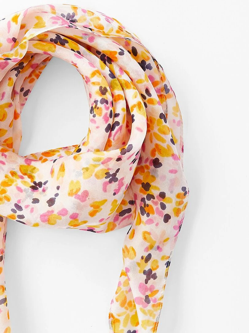 Foulard carré de soie    Damart   Jaune