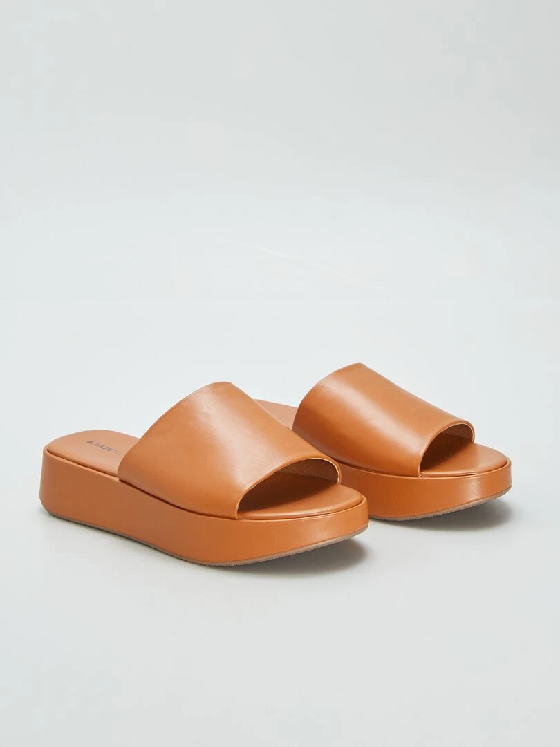 Sandales à semelles compensées Marron