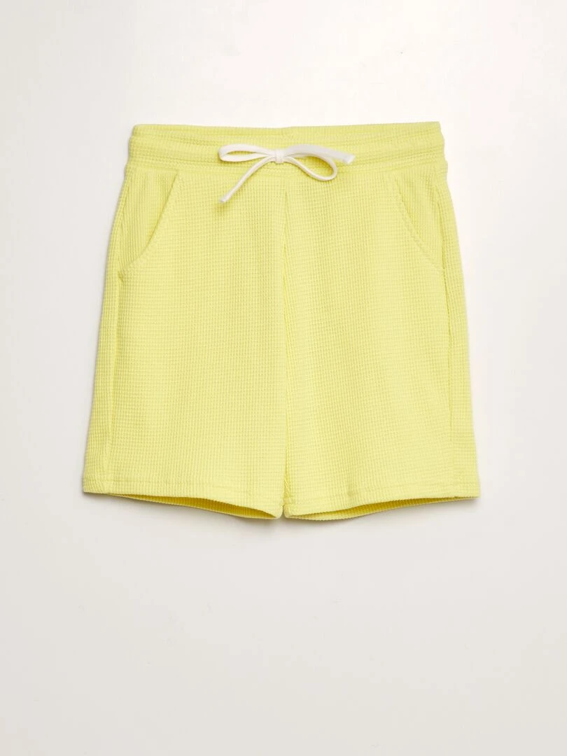 Short en nid d'abeilles jaune