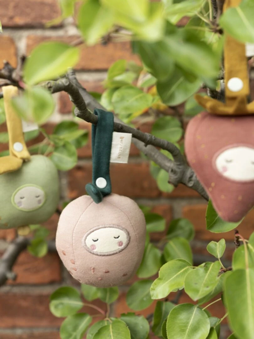 Hochet à suspendre en coton bio pomme verte   N/A