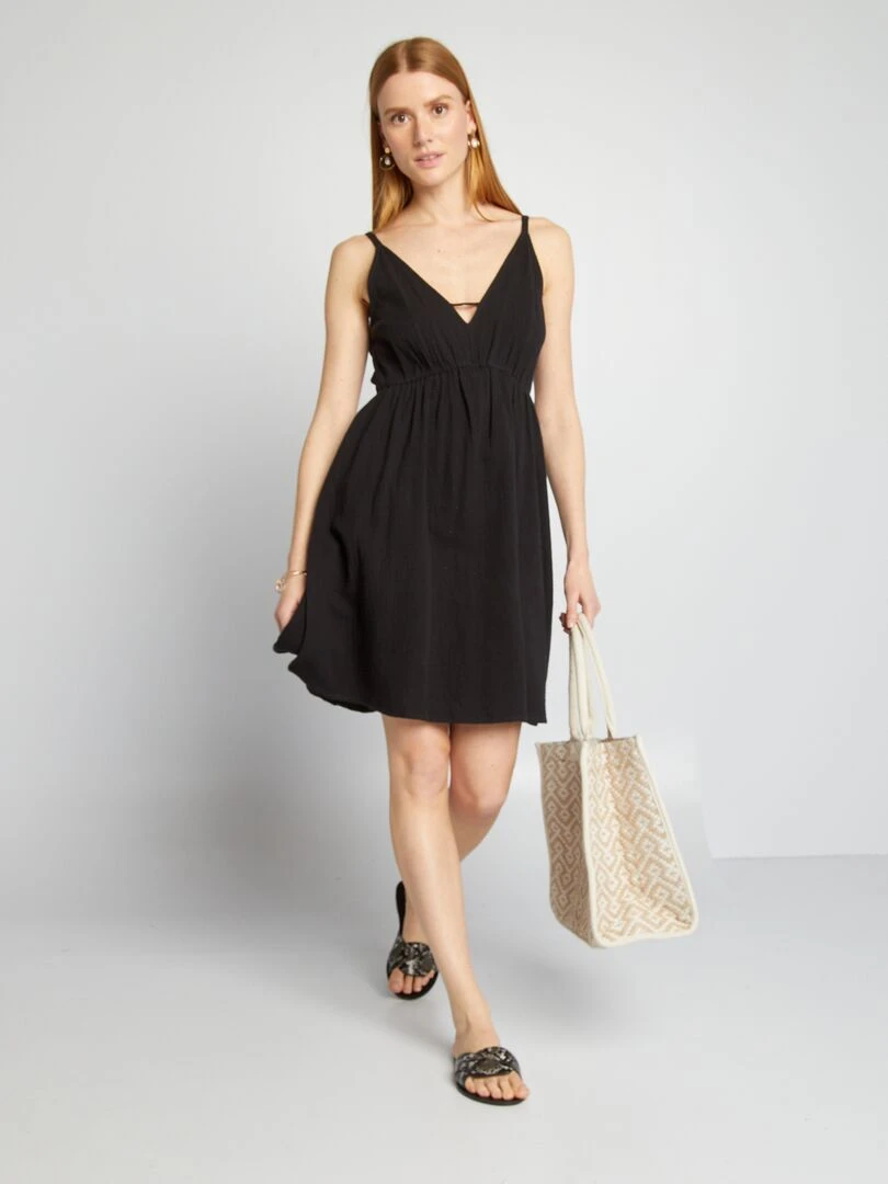 Robe courte unie à fines bretelles noir