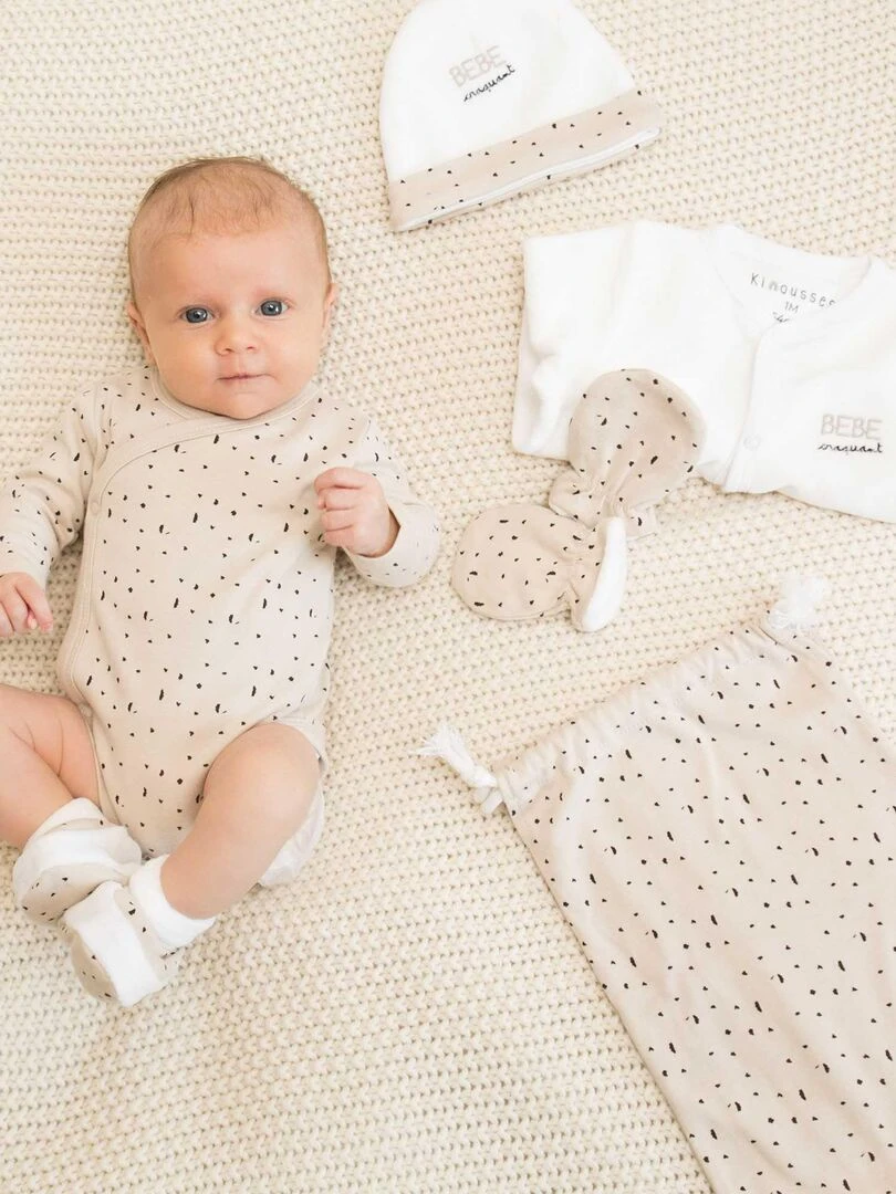 Trousseau de naissance 6 pièces   Ecru