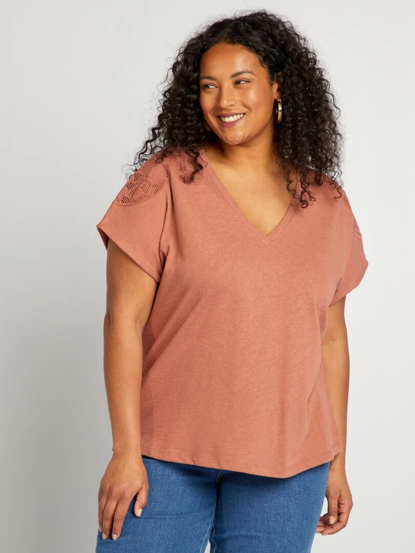 T shirt à broderies   Vieux rose