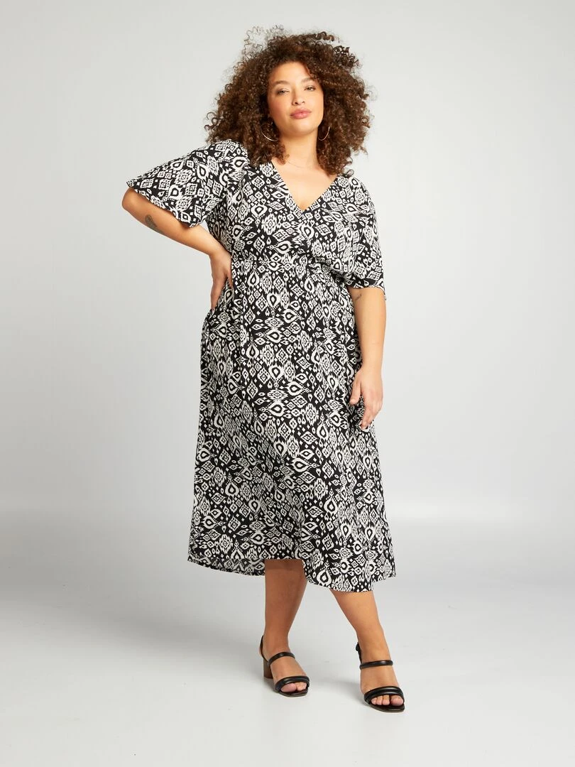 Robe midi stretch avec manches papillon Noir/blanc