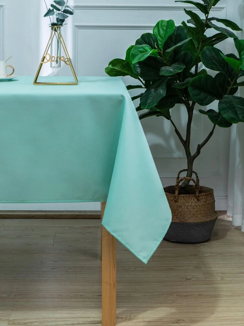 Nappe carrée et enduite antitache Vert
