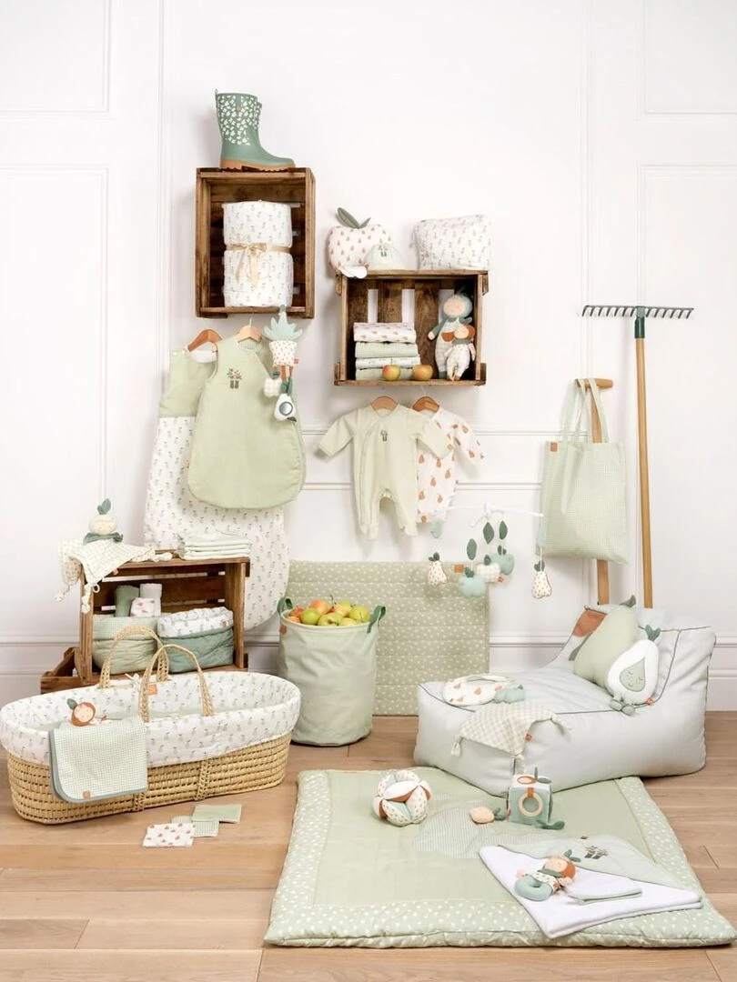 Trousse de toilette et carrés éponge en coton Vert tilleul   SAUTHON   Vert tilleul