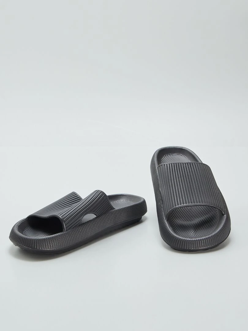 Sandales en plastique moulé   noir