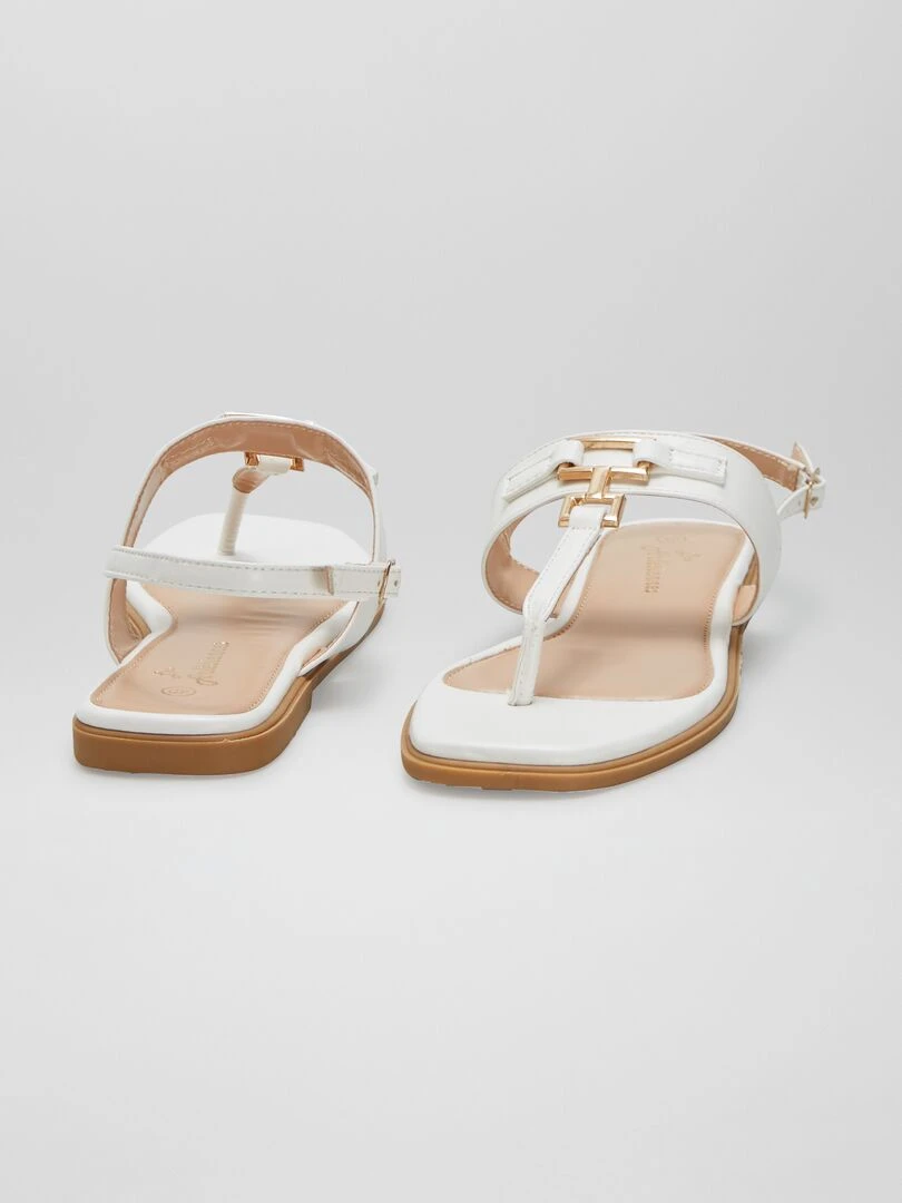 Sandales plates avec entre doigts   Blanc