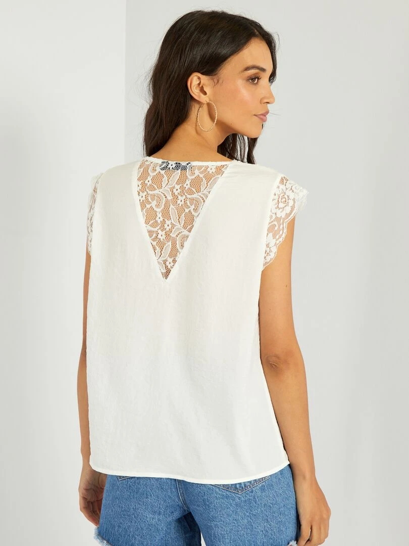 Blouse satinée avec dentelle   blanc