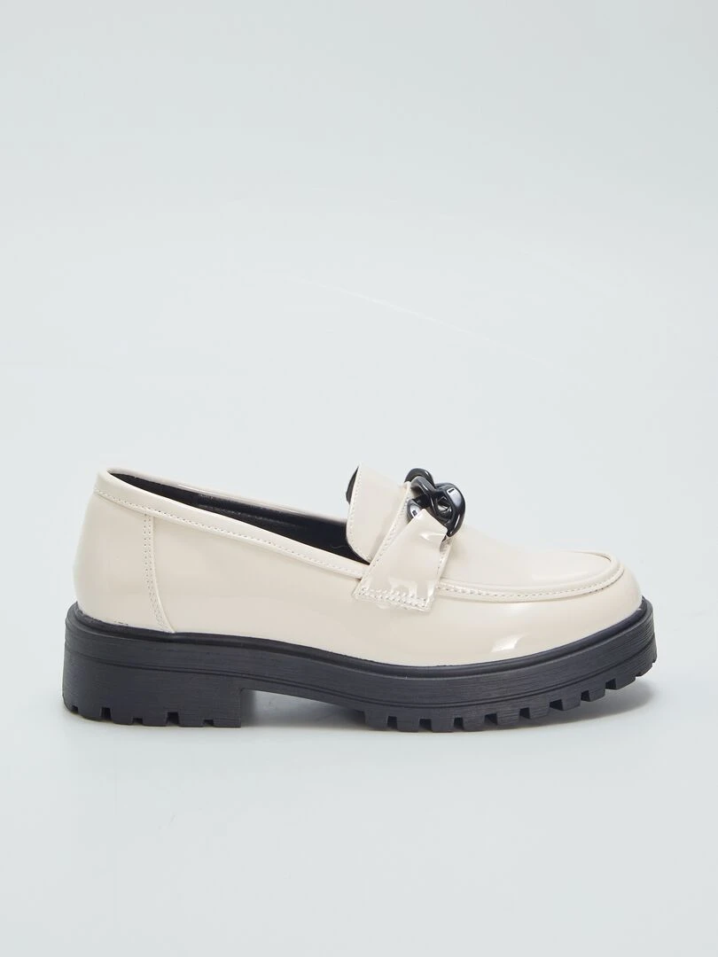 Mocassins en vernis Beige