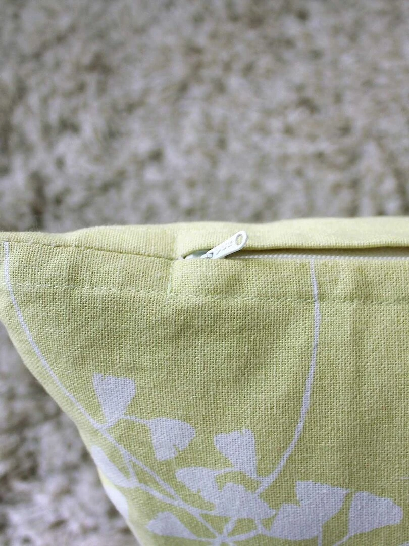 Coussin déhoussable aux impressions florales   Vert tilleul