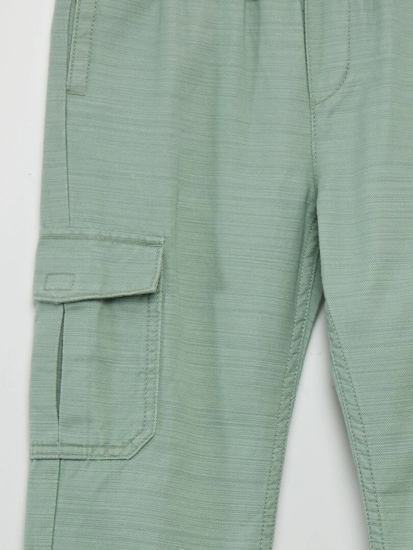 Pantalon avec poches à rabat   Vert