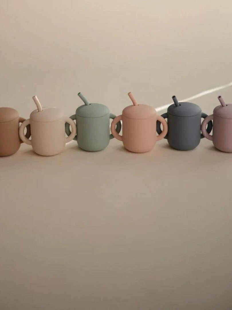 Tasse d'apprentissage avec paille   Natural   Mushie   Marron