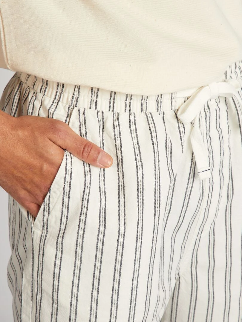 Short à rayures en lin mélangé   Beige