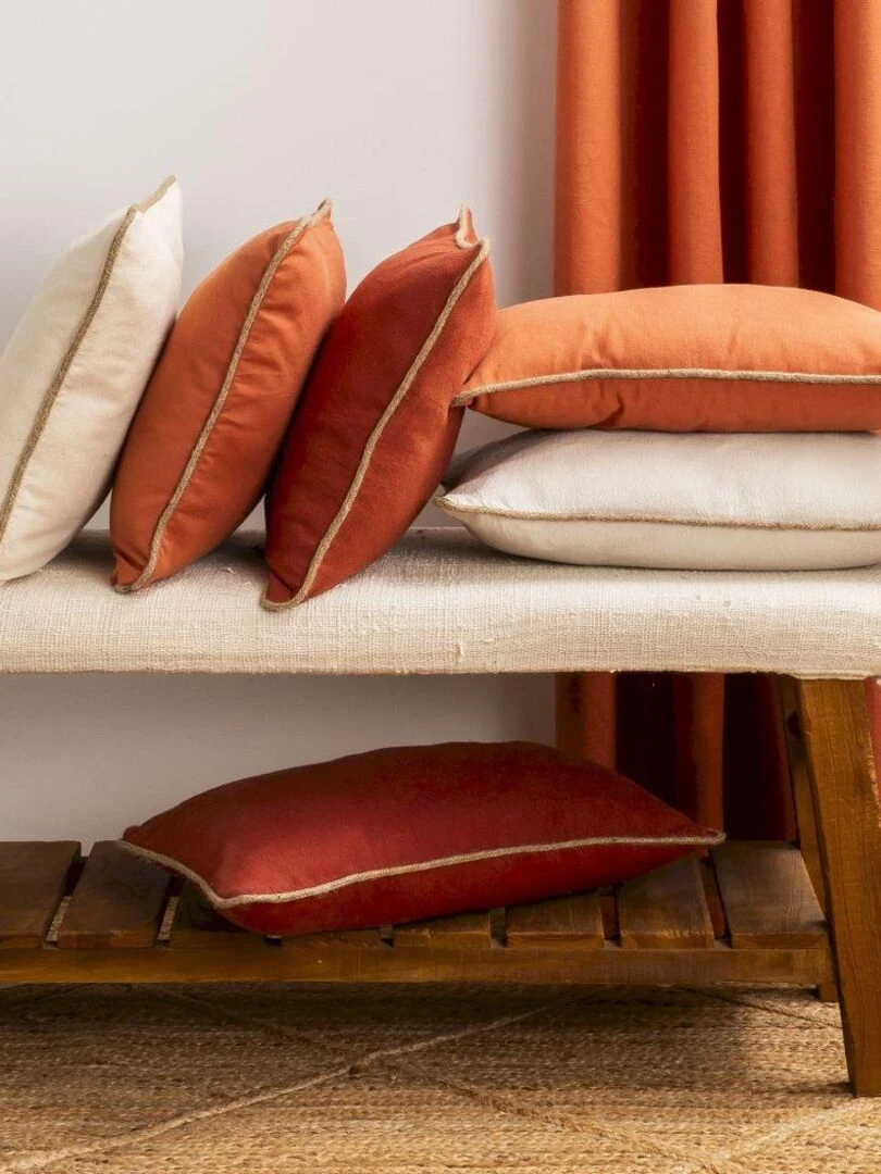 Coussin en coton recyclé avec piping jute 'Deko&co'   Rouge brique