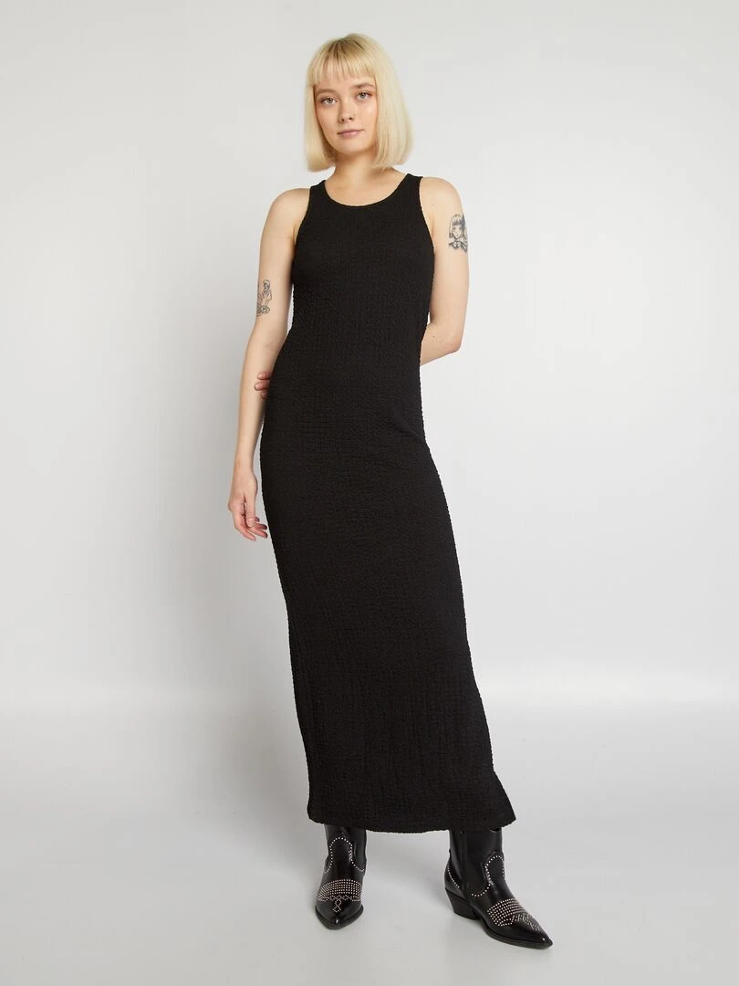 Robe longue à col rond en maille plissée noir