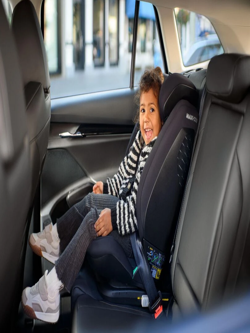 MAXI COSI Siège Auto Rodifix S I Size  Groupe 2/3  Isofix  Inclinable  Basic Black   Noir Noir