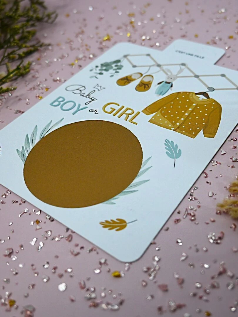 Carte à gratter   C'est une fille   Blanc