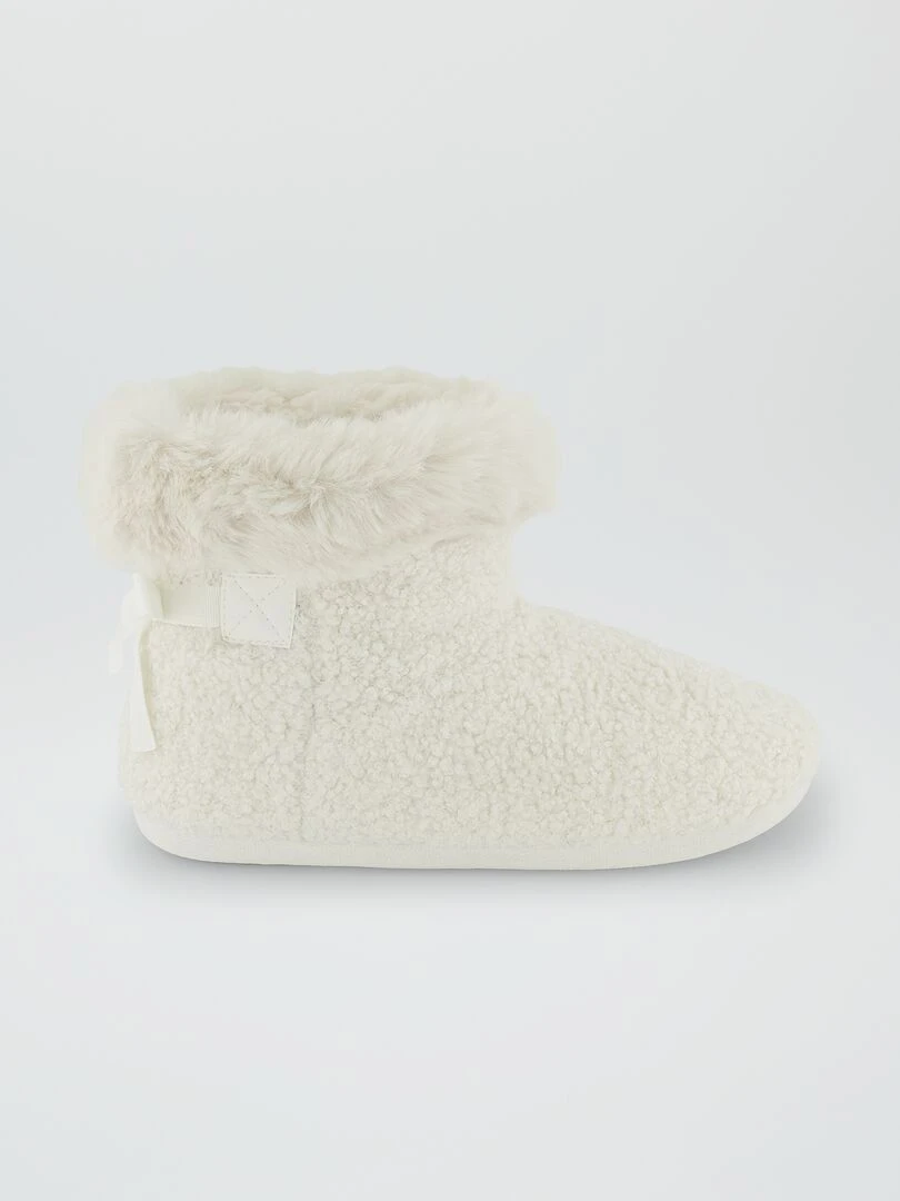 Chaussons type boots blanc