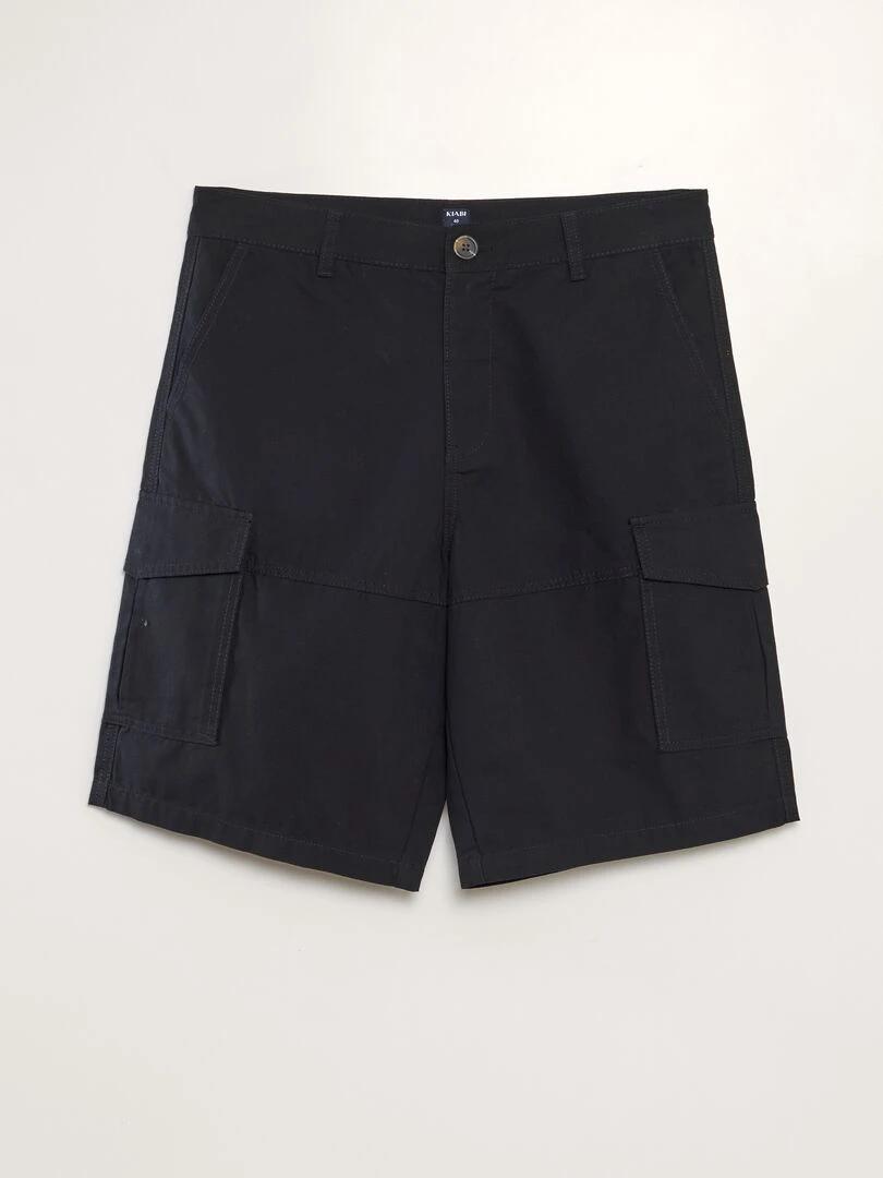 Bermuda avec poches sur les côtés noir