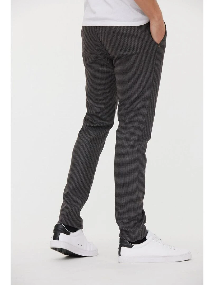 Lee Cooper   Pantalon polyester chino slim NEILS   Gris Rouge