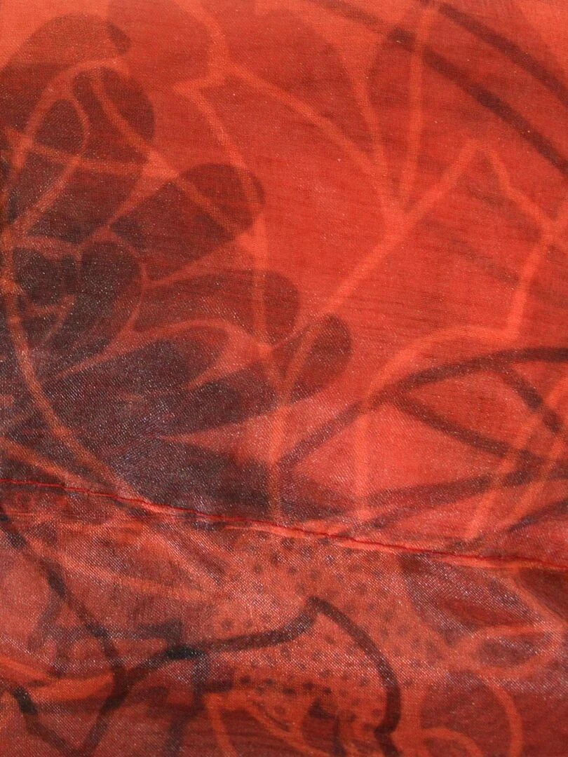 Voilage en organza à impressions florales Rouge