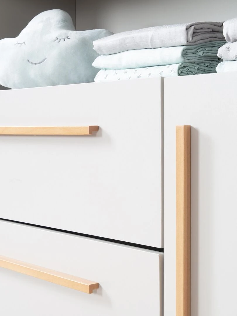 Commode à Langer Lea   Plan Amovible   Poignées en Bois Massif   Gris Clair   Gris