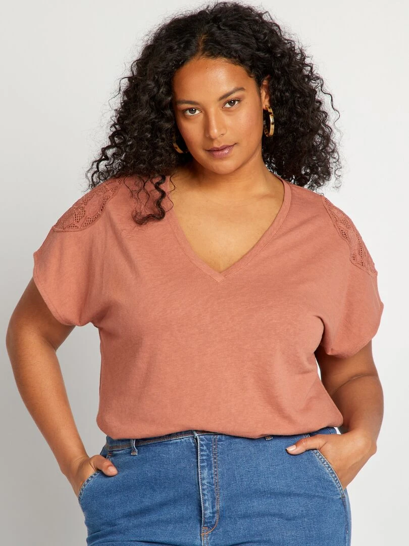 T shirt à broderies Vieux rose